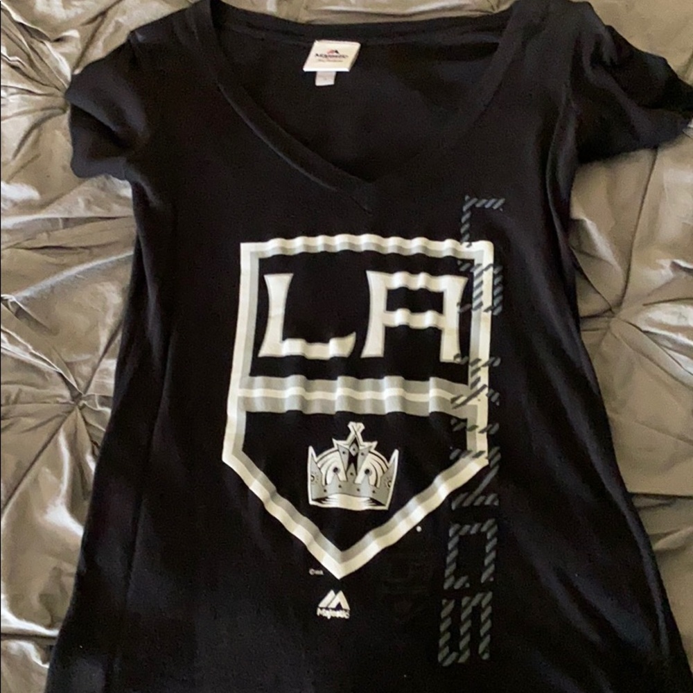 LA Kings black tee